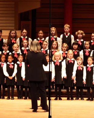 Live concert by Lindsay Anderson