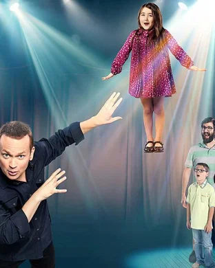 The Showcase - Local Magicians Night Chicago
