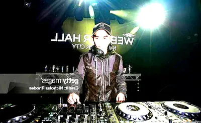 Alex English - Comedian