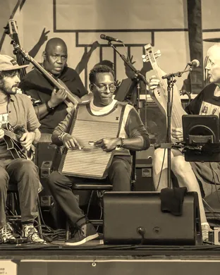 Bruce Hornsby And The Noisemakers