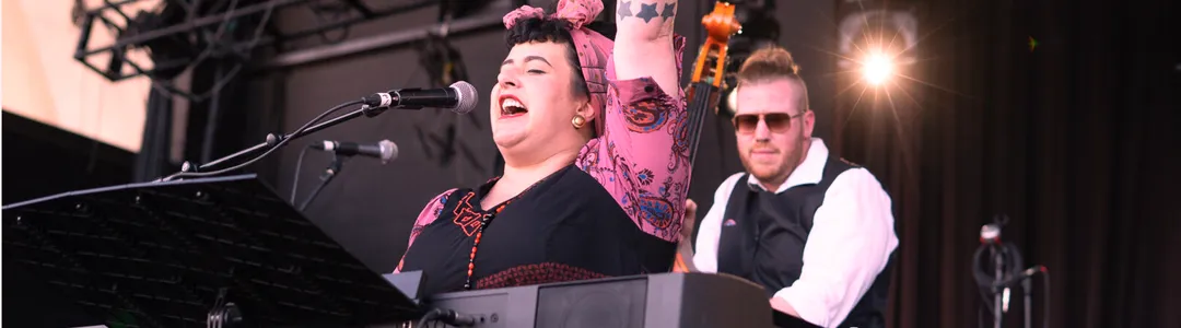 Davina and The Vagabonds