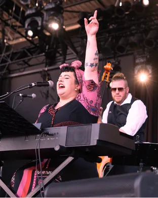 Davina and The Vagabonds