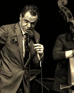 Kurt Elling Sings Christmas
