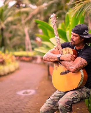 Michael Franti Chicago