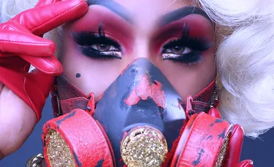 Monet X Change