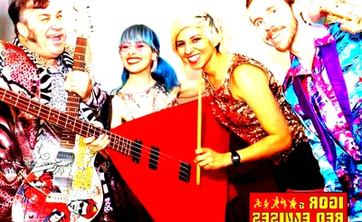 Red Elvises