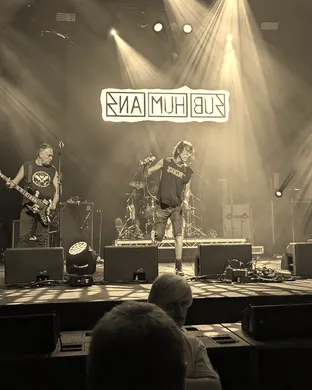 Subhumans & La Pobreska